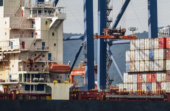 寧波貨代公司憑借豐富的行業(yè)經(jīng)驗，為客戶提供一站式的物流解決方案