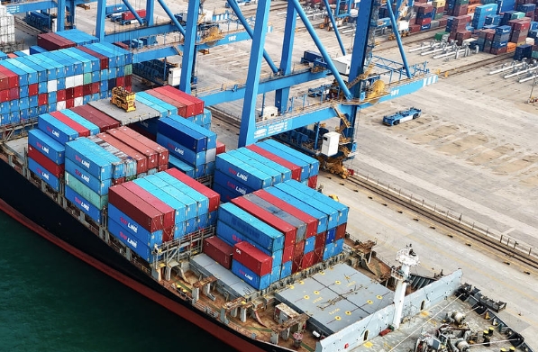 青島貨代海運(yùn)在國(guó)際貿(mào)易中發(fā)揮著越來(lái)越重要的作用