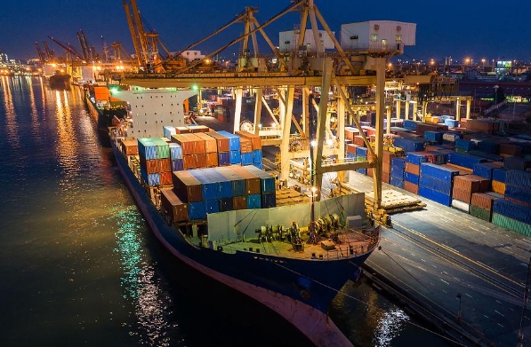 青島貨代成為了連接海陸、促進(jìn)全球貿(mào)易往來的重要橋梁