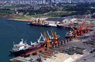 深圳貨代公司以其專(zhuān)業(yè)水平正不斷推動(dòng)著全球貿(mào)易的繁榮發(fā)展