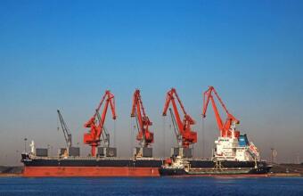 進(jìn)口報(bào)關(guān)是貨物通過海關(guān)出入境的行為定義