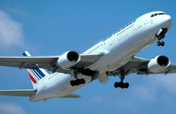 國際物流業(yè)在菲律賓的發(fā)展離不開優(yōu)質(zhì)的海港和機(jī)場(chǎng)