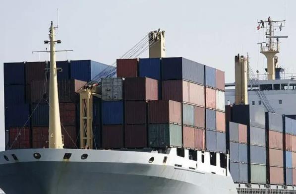 英國是一個(gè)島國國家特有的運(yùn)輸方式