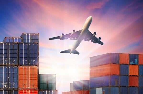 美國(guó)國(guó)際物流發(fā)展有哪些特點(diǎn)？面臨的挑戰(zhàn)是什么？