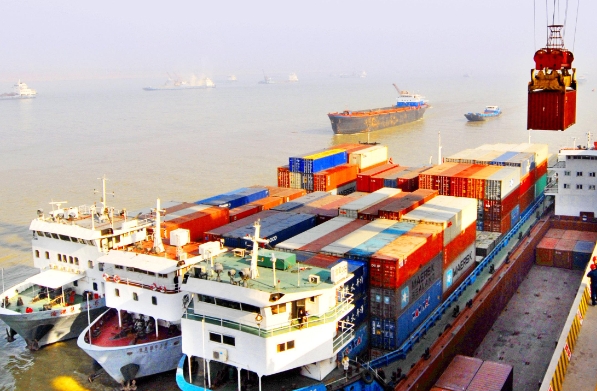 美國物流市場作為全球重要的物流市場之一，其發(fā)展呈現(xiàn)出復雜性