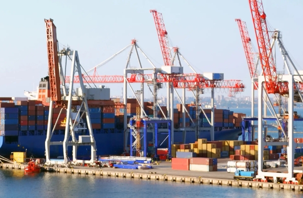 美國貨代行業(yè)作為全球貿(mào)易的關鍵一環(huán)，將繼續(xù)發(fā)揮著不可替代的作用