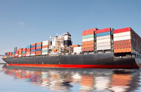 作為連接不同國家和地區(qū)之間的橋梁，美國貨代扮演著至關重要的角色